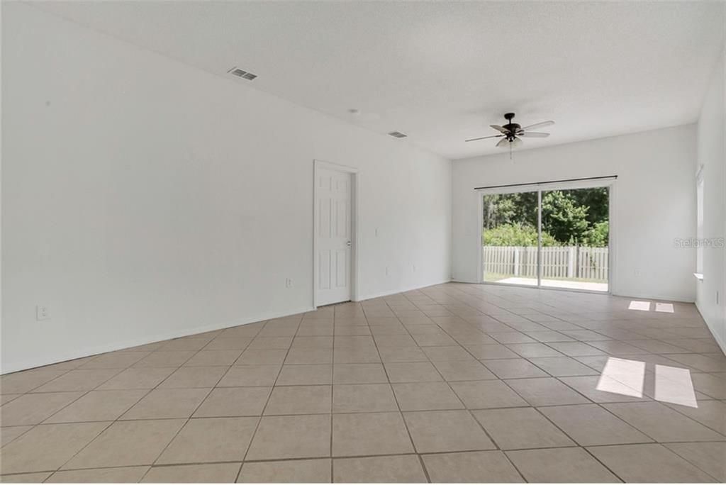 En Renta: $2,600 (4 camas, 2 baños, 1951 Pies cuadrados)