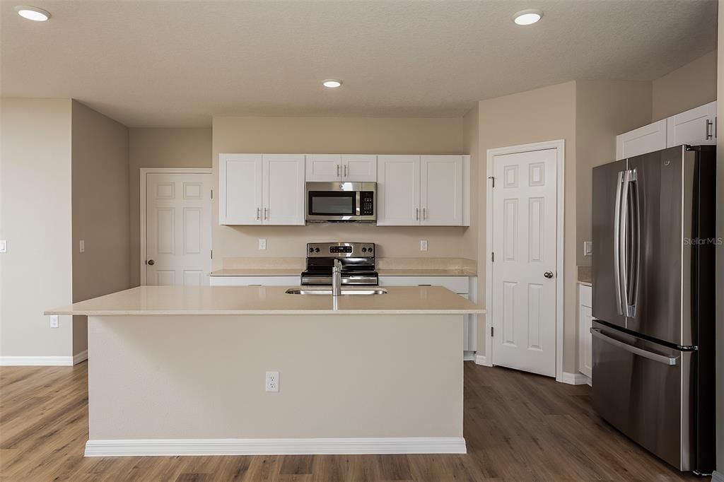 For Sale: $414,849 (4 beds, 2 baths, 2039 Square Feet)