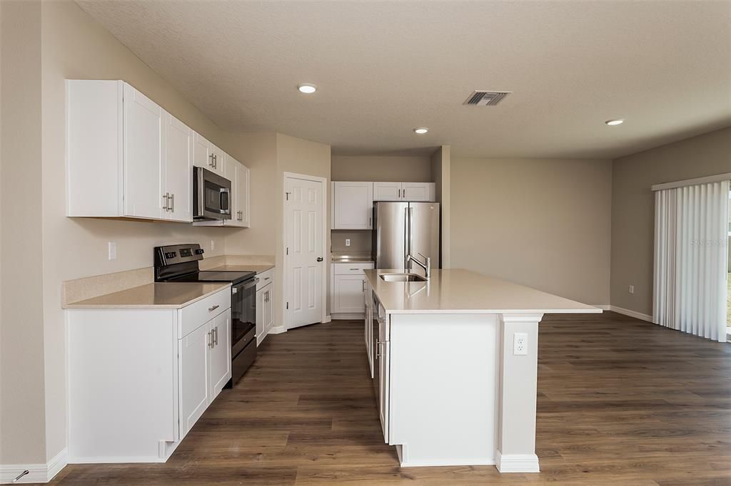 For Sale: $414,849 (4 beds, 2 baths, 2039 Square Feet)