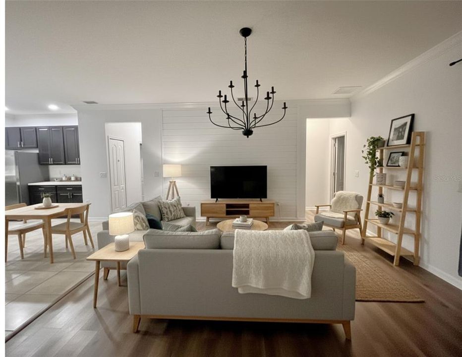 En Venta: $369,990 (3 camas, 2 baños, 2000 Pies cuadrados)