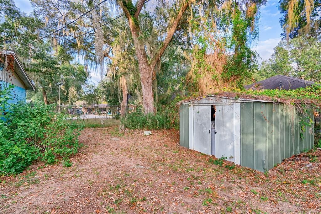 Под контрактом: $159,900 (3 спален, 2 ванн, 1156 Квадратных фут)