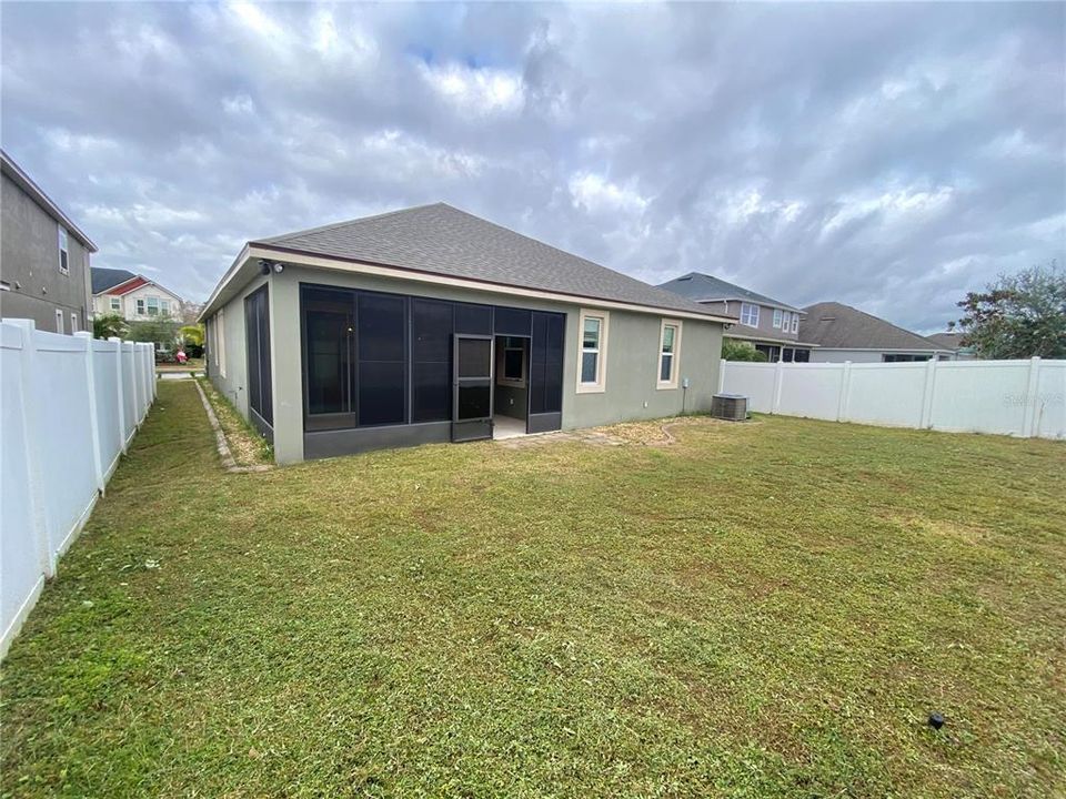 For Rent: $3,000 (4 beds, 2 baths, 2170 Square Feet)