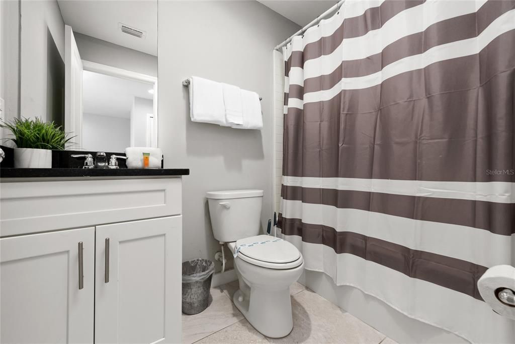 На продажу: $463,990 (4 спален, 3 ванн, 1752 Квадратных фут)