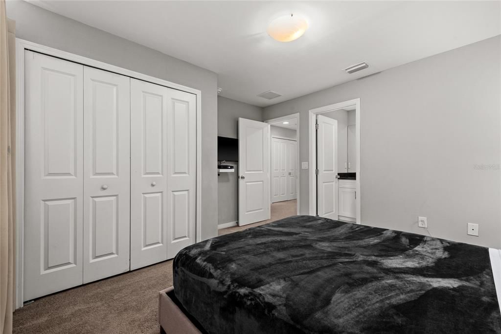 На продажу: $463,990 (4 спален, 3 ванн, 1752 Квадратных фут)