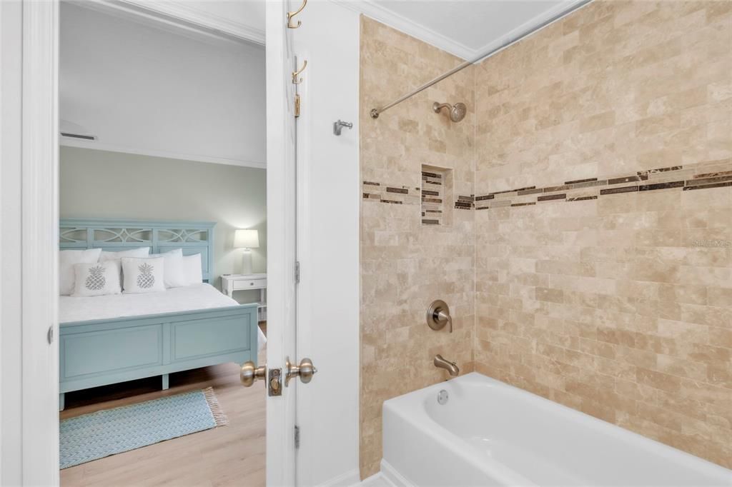 En Venta: $1,345,000 (3 camas, 3 baños, 1590 Pies cuadrados)