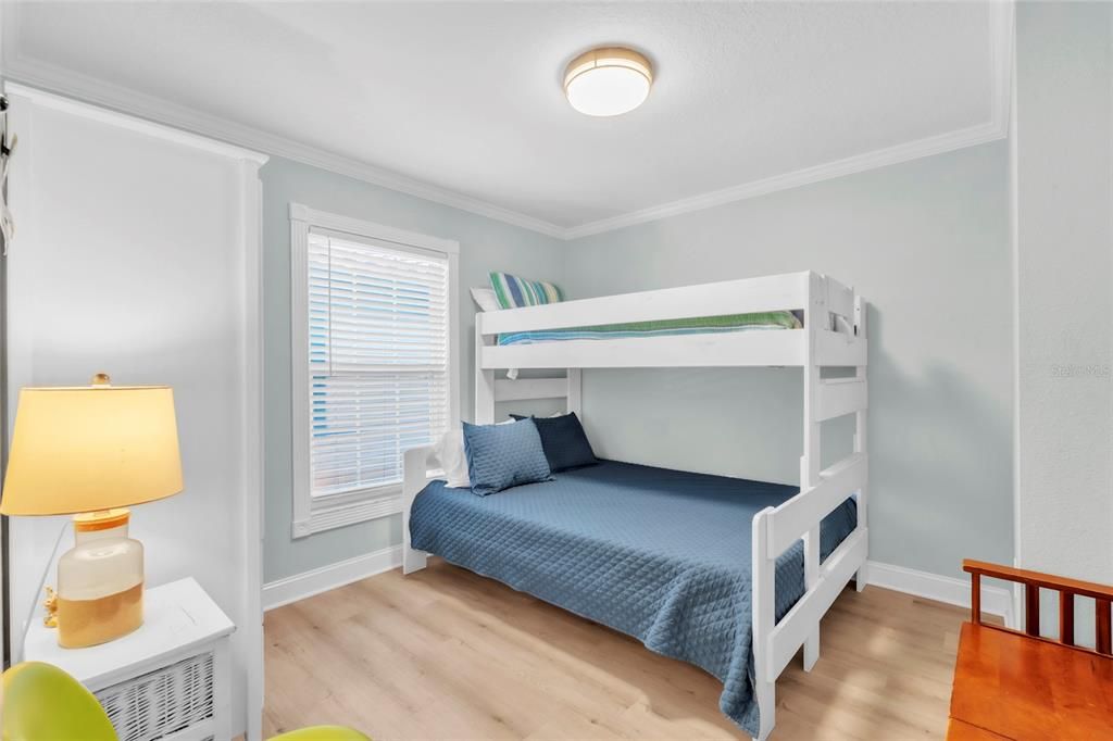 En Venta: $1,345,000 (3 camas, 3 baños, 1590 Pies cuadrados)