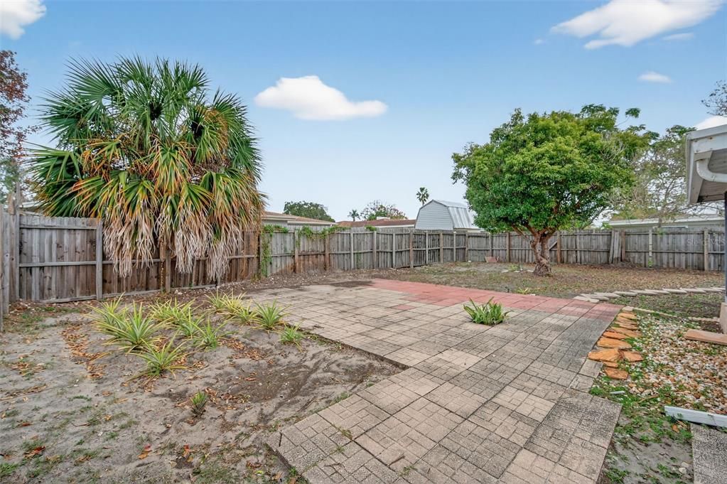 待售: $99,000 (2 贝兹, 1 浴室, 840 平方英尺)