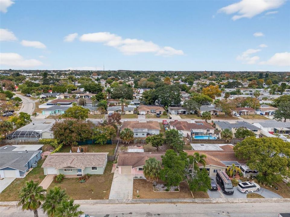 待售: $99,000 (2 贝兹, 1 浴室, 840 平方英尺)