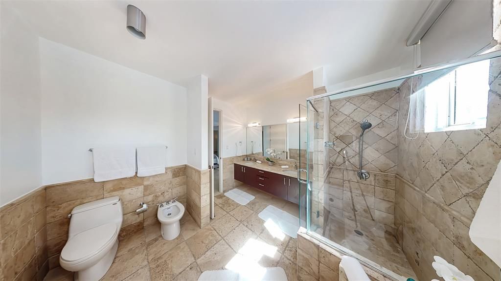 For Rent: $7,500 (4 beds, 3 baths, 4100 Square Feet)