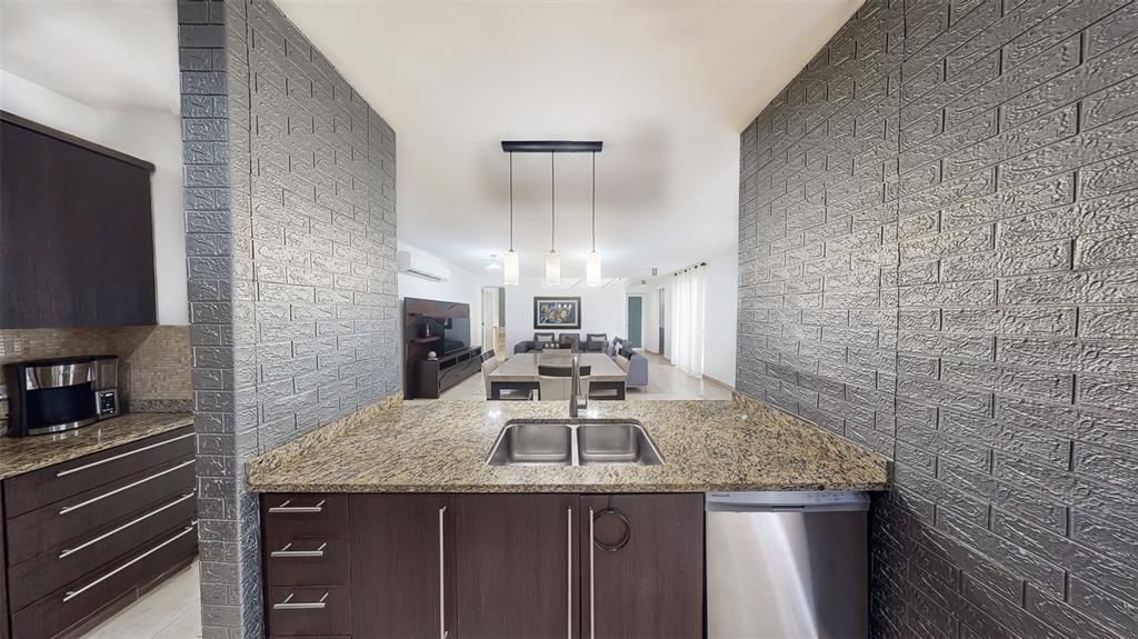 For Rent: $7,500 (4 beds, 3 baths, 4100 Square Feet)