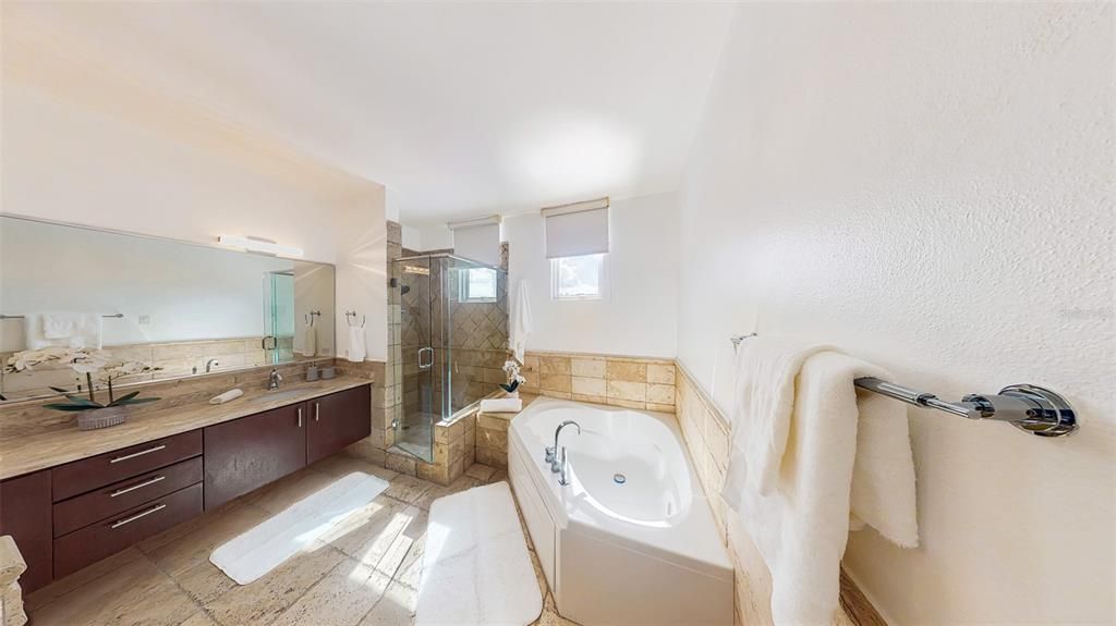 For Rent: $7,500 (4 beds, 3 baths, 4100 Square Feet)