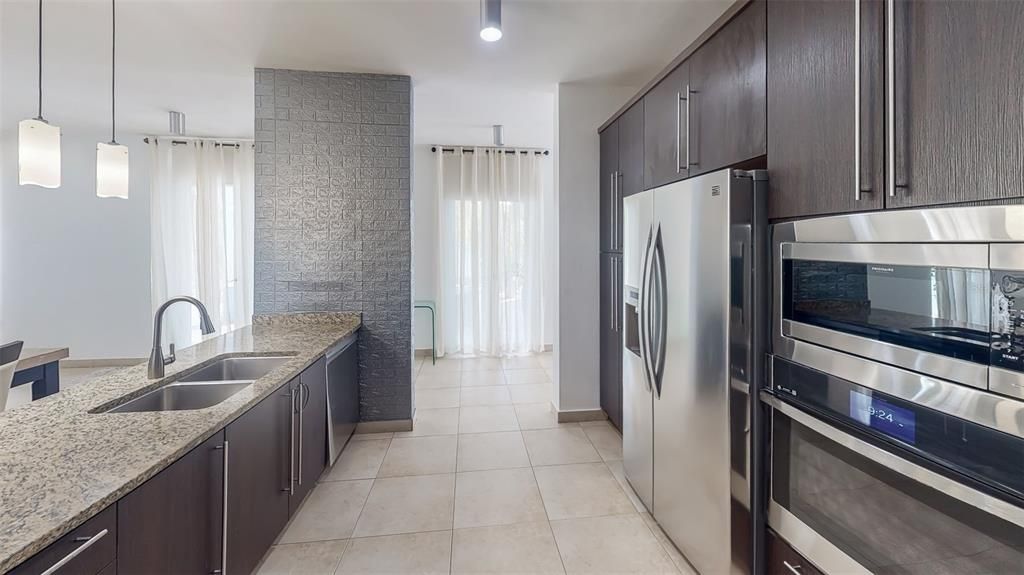 For Rent: $7,500 (4 beds, 3 baths, 4100 Square Feet)