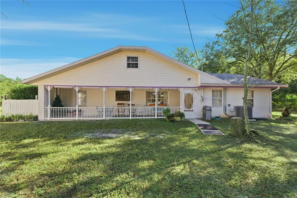 For Sale: $340,000 (5 beds, 4 baths, 3318 Square Feet)