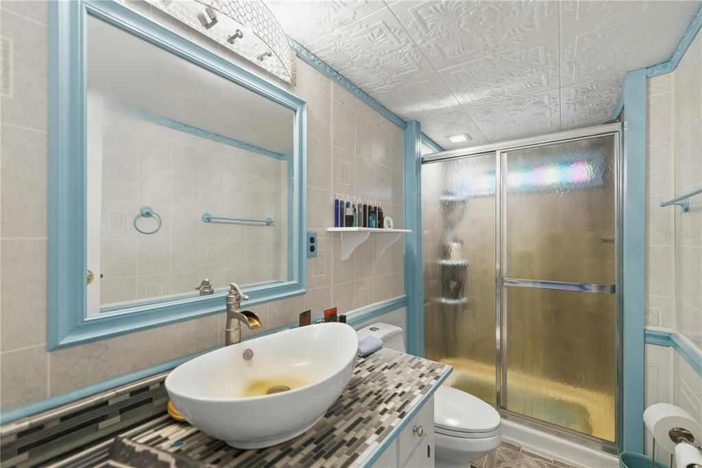 For Sale: $340,000 (5 beds, 4 baths, 3318 Square Feet)