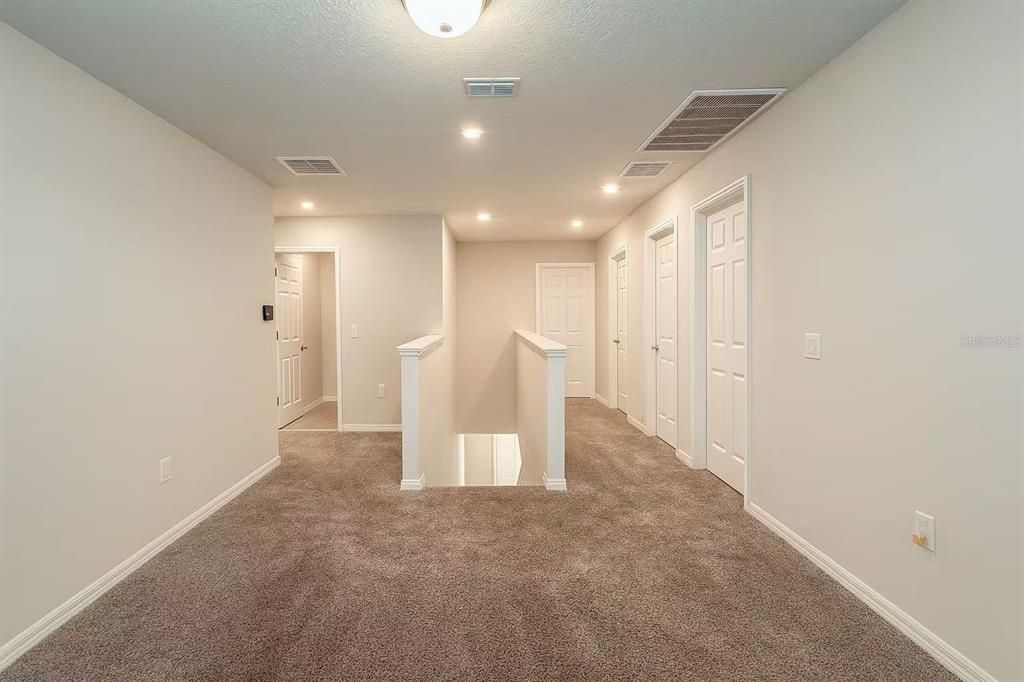 待售: $535,000 (4 贝兹, 3 浴室, 2343 平方英尺)