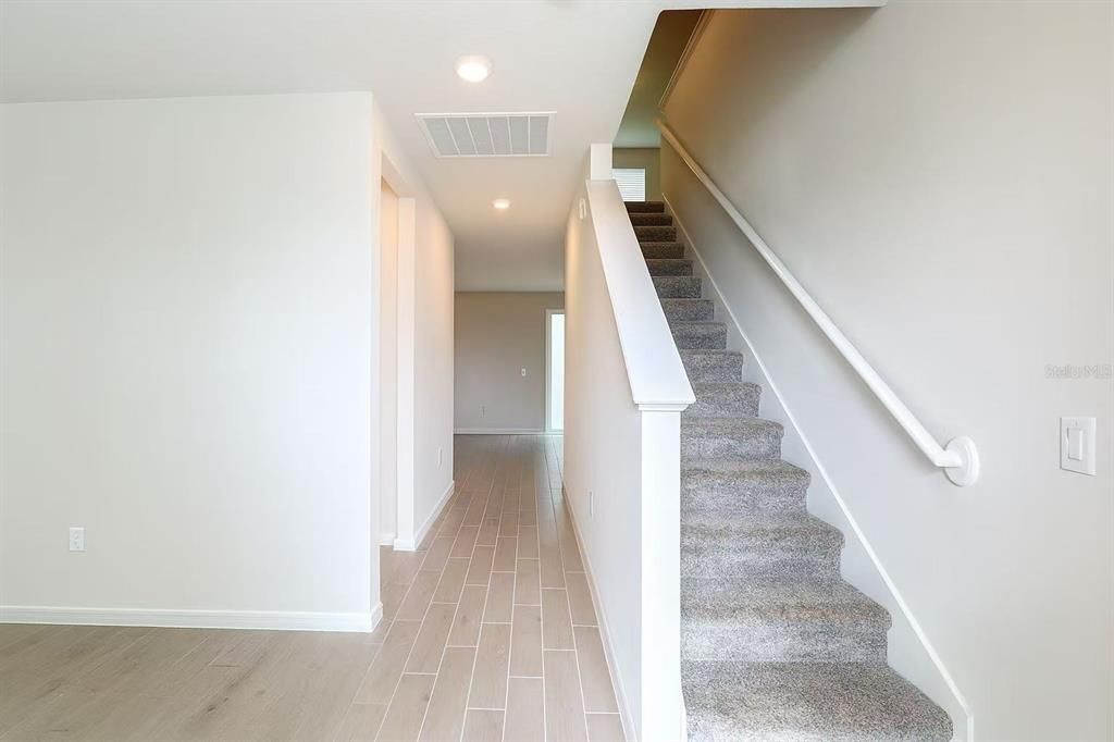 待售: $535,000 (4 贝兹, 3 浴室, 2343 平方英尺)