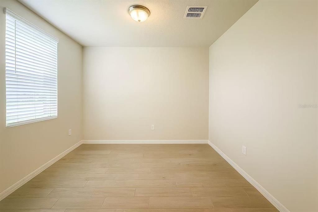 待售: $535,000 (4 贝兹, 3 浴室, 2343 平方英尺)