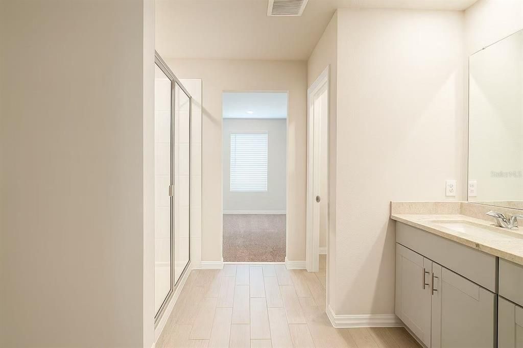 待售: $535,000 (4 贝兹, 3 浴室, 2343 平方英尺)