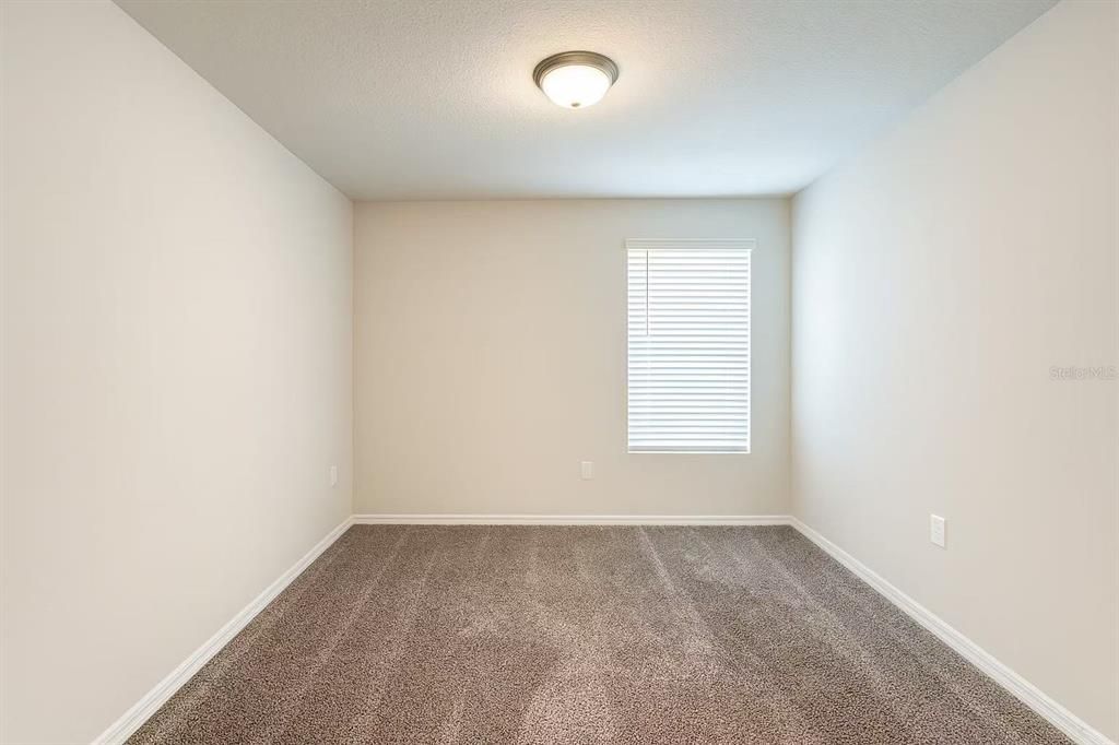 待售: $535,000 (4 贝兹, 3 浴室, 2343 平方英尺)