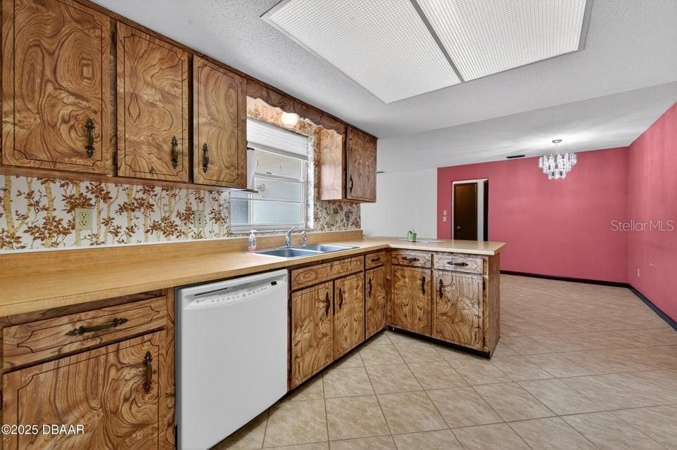 На продажу: $290,000 (3 спален, 2 ванн, 1781 Квадратных фут)