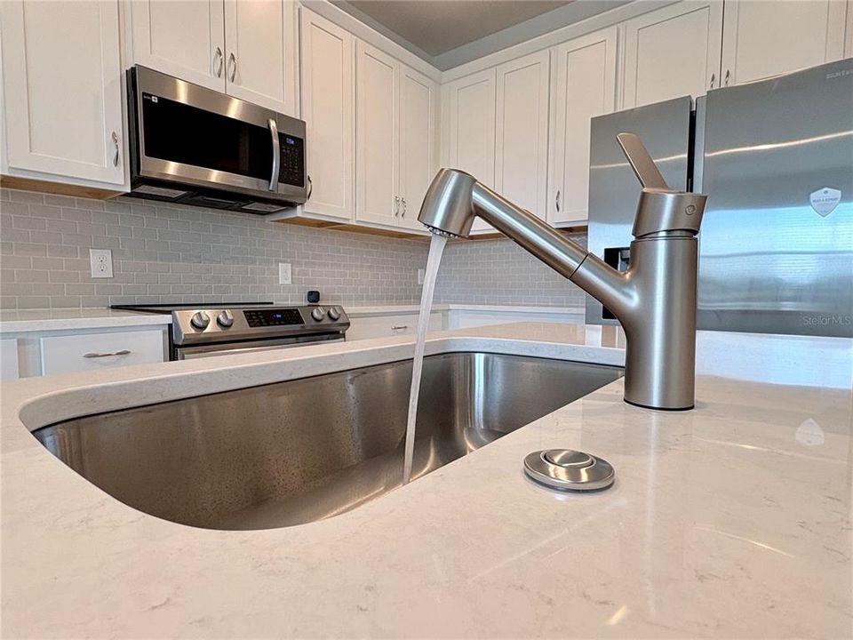 En Renta: $2,200 (4 camas, 2 baños, 1773 Pies cuadrados)