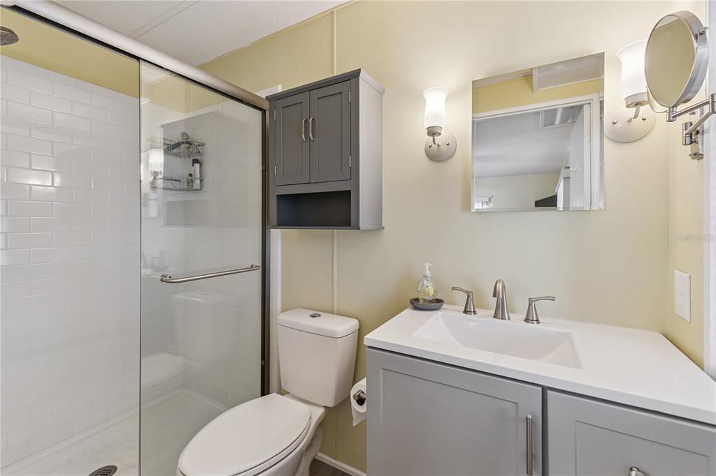 На продажу: $140,000 (2 спален, 2 ванн, 840 Квадратных фут)