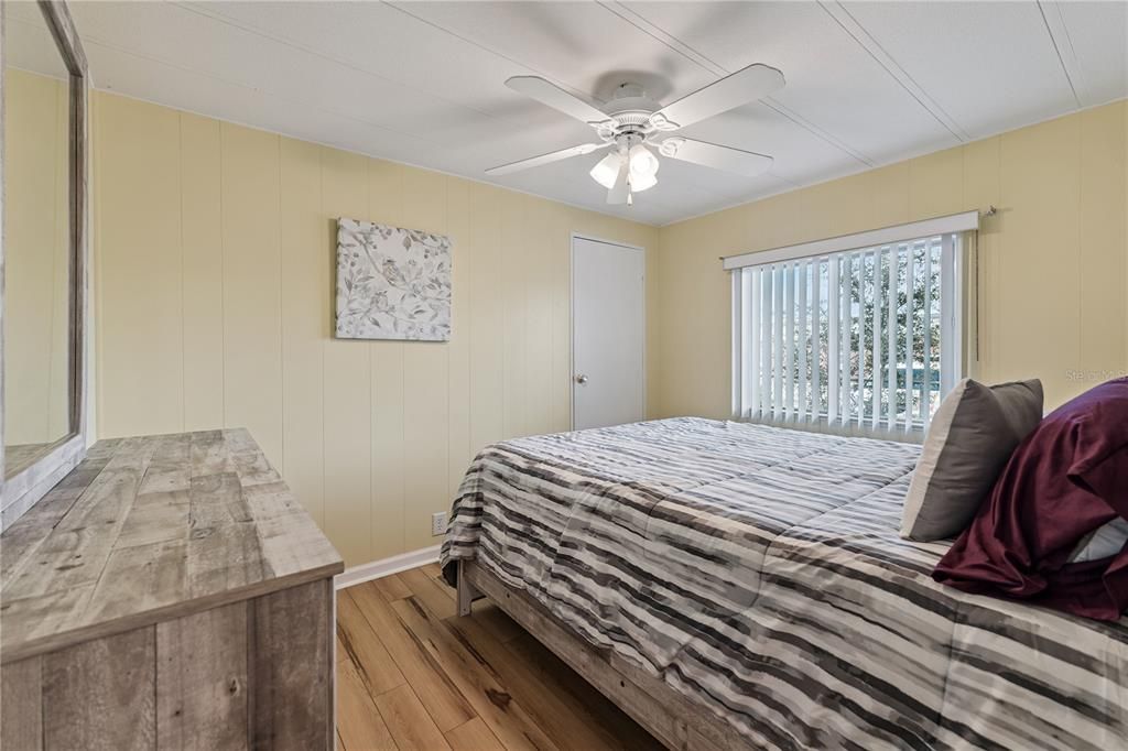 На продажу: $140,000 (2 спален, 2 ванн, 840 Квадратных фут)