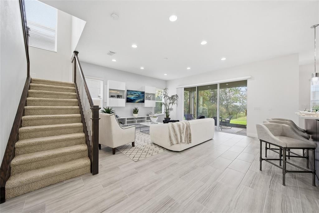 For Sale: $649,900 (4 beds, 4 baths, 2728 Square Feet)