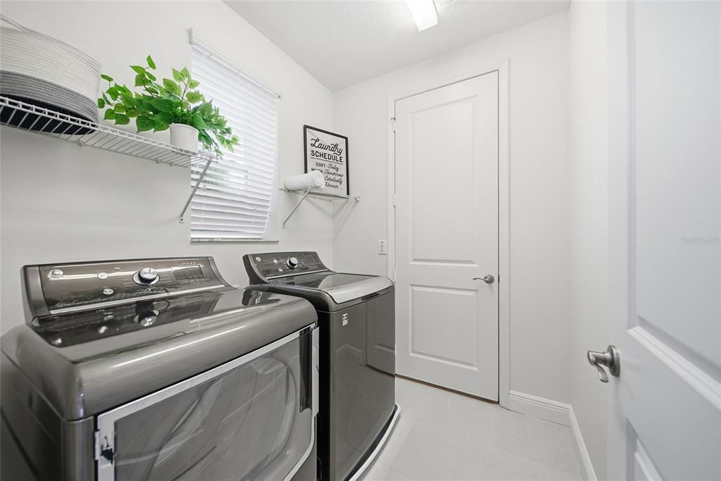 For Sale: $649,900 (4 beds, 4 baths, 2728 Square Feet)