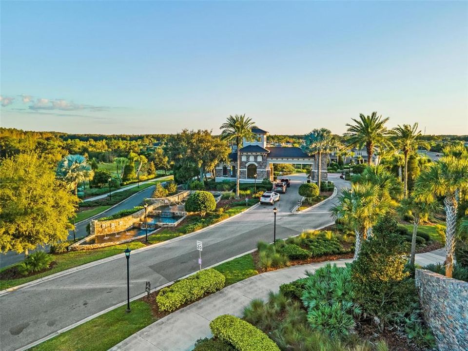 For Sale: $649,900 (4 beds, 4 baths, 2728 Square Feet)