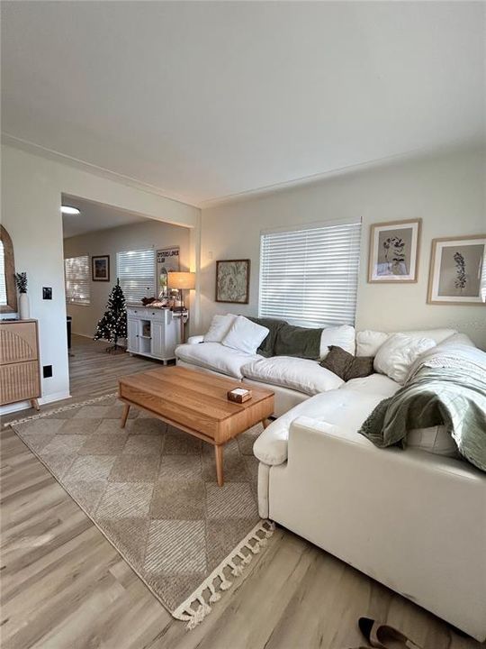 For Rent: $2,700 (3 beds, 2 baths, 1080 Square Feet)