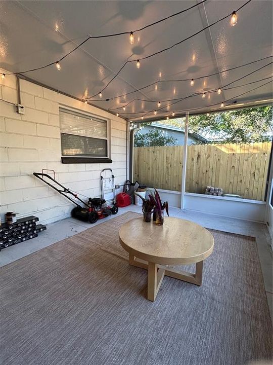 For Rent: $2,700 (3 beds, 2 baths, 1080 Square Feet)