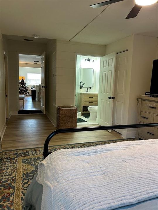 For Rent: $2,700 (3 beds, 2 baths, 1080 Square Feet)