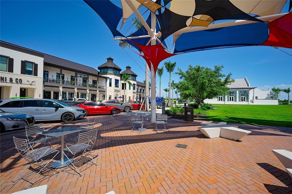 En Venta: $799,000 (3 camas, 2 baños, 2327 Pies cuadrados)