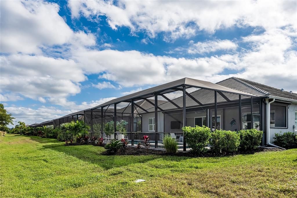 En Venta: $799,000 (3 camas, 2 baños, 2327 Pies cuadrados)