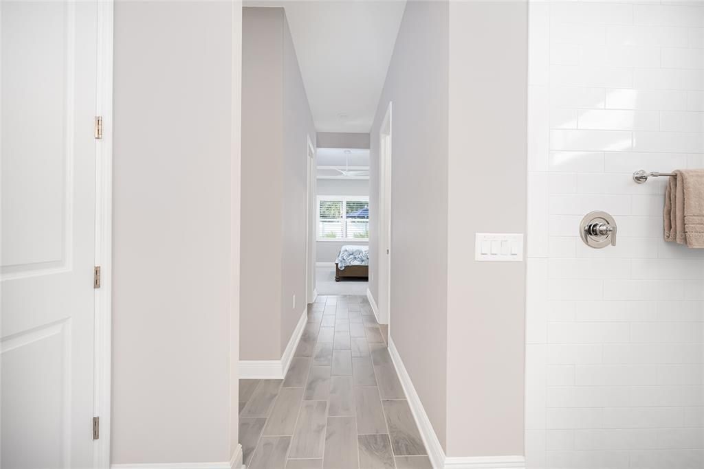 En Venta: $799,000 (3 camas, 2 baños, 2327 Pies cuadrados)