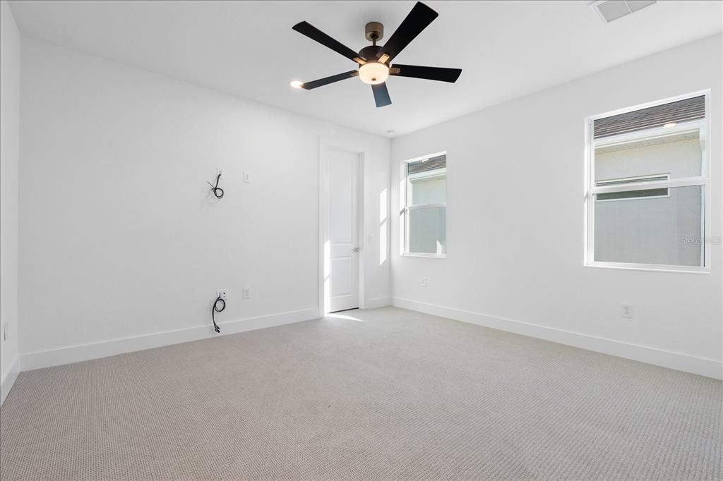 En Renta: $6,000 (3 camas, 3 baños, 2907 Pies cuadrados)