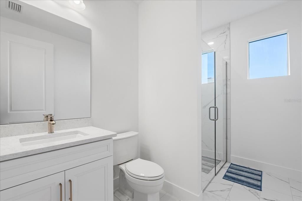 En Renta: $6,000 (3 camas, 3 baños, 2907 Pies cuadrados)