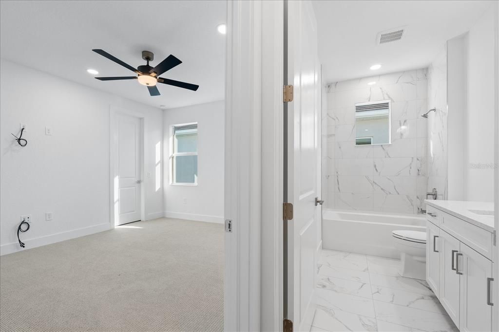 En Renta: $6,000 (3 camas, 3 baños, 2907 Pies cuadrados)