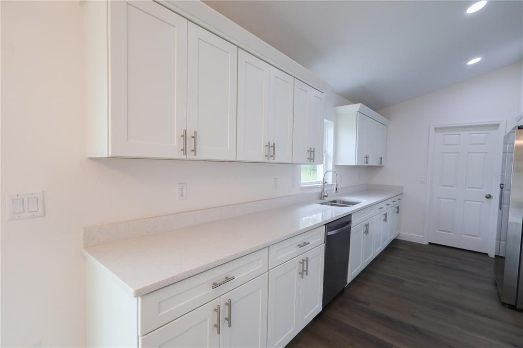 En Renta: $1,900 (3 camas, 2 baños, 1338 Pies cuadrados)