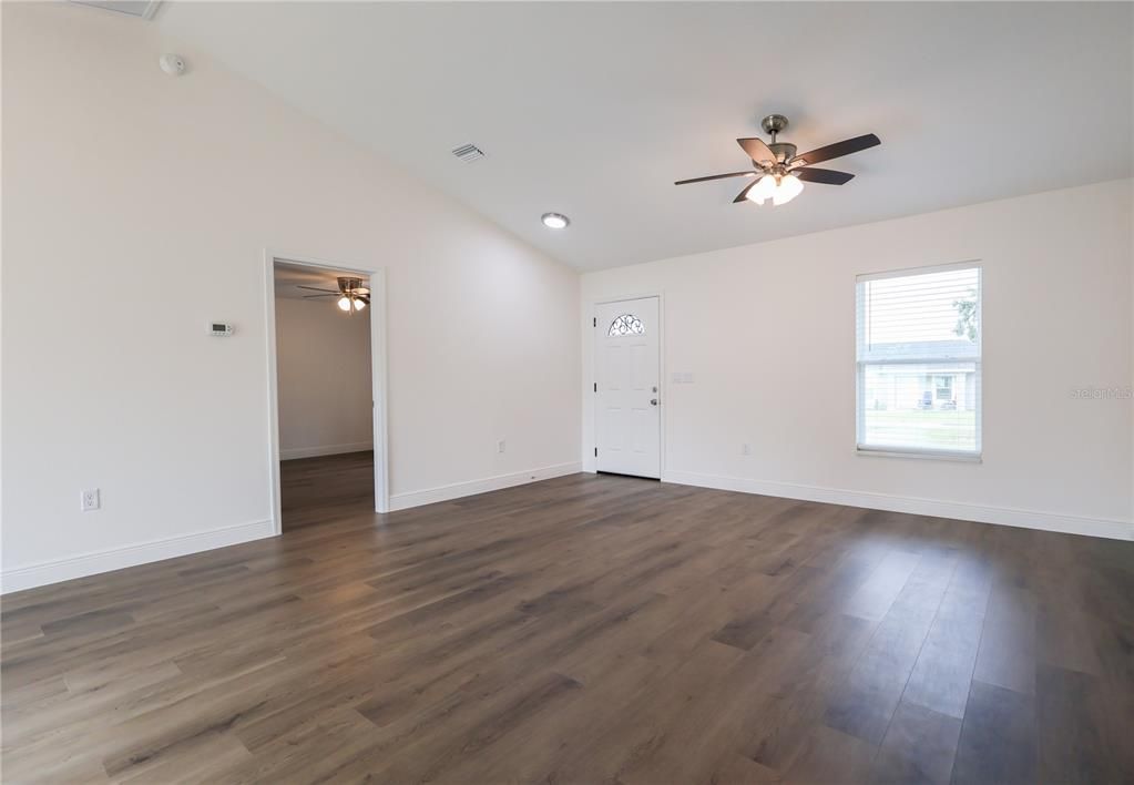 En Renta: $1,900 (3 camas, 2 baños, 1338 Pies cuadrados)