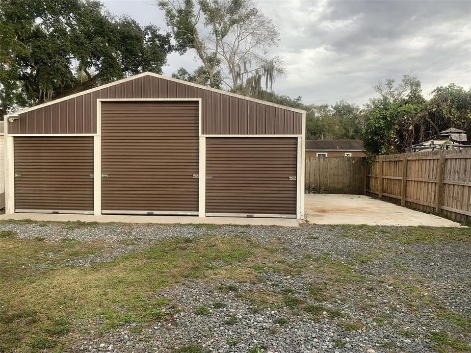 For Sale: $324,900 (3 beds, 2 baths, 1741 Square Feet)