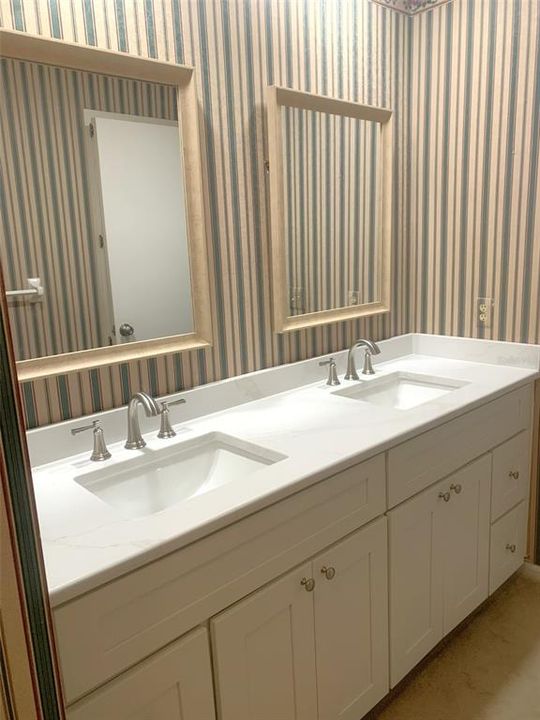 For Sale: $324,900 (3 beds, 2 baths, 1741 Square Feet)