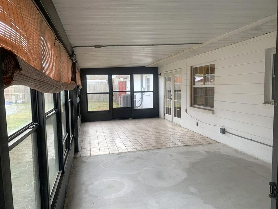 For Sale: $324,900 (3 beds, 2 baths, 1741 Square Feet)