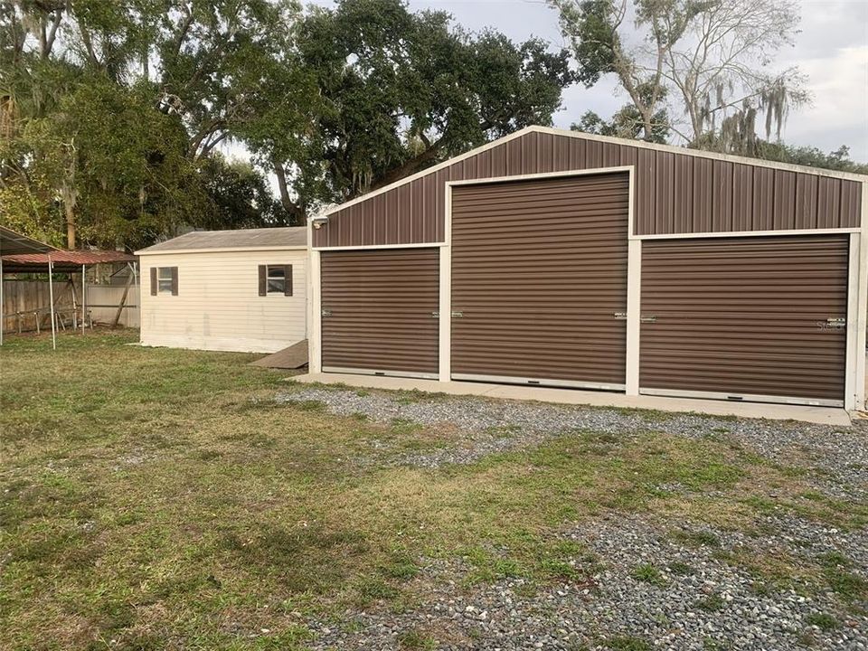 For Sale: $324,900 (3 beds, 2 baths, 1741 Square Feet)