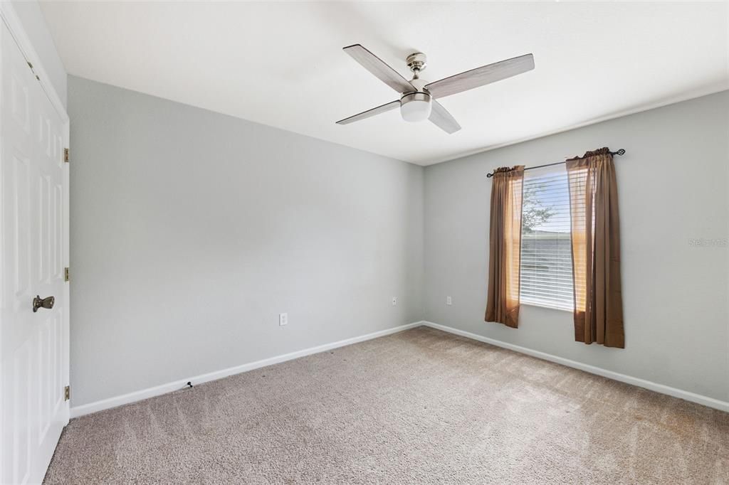 待售: $355,000 (3 贝兹, 2 浴室, 2165 平方英尺)