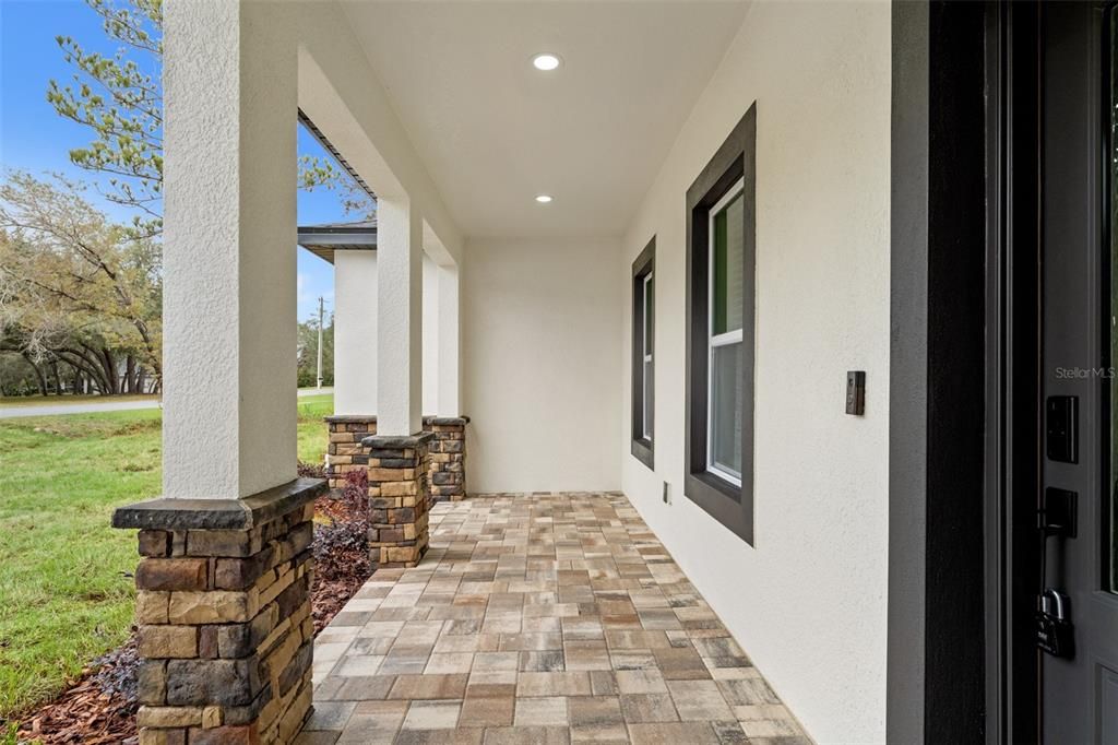 待售: $449,000 (4 贝兹, 3 浴室, 2345 平方英尺)