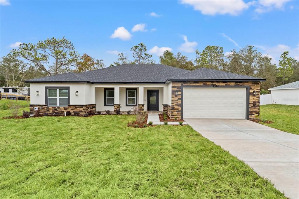 待售: $449,000 (4 贝兹, 3 浴室, 2345 平方英尺)