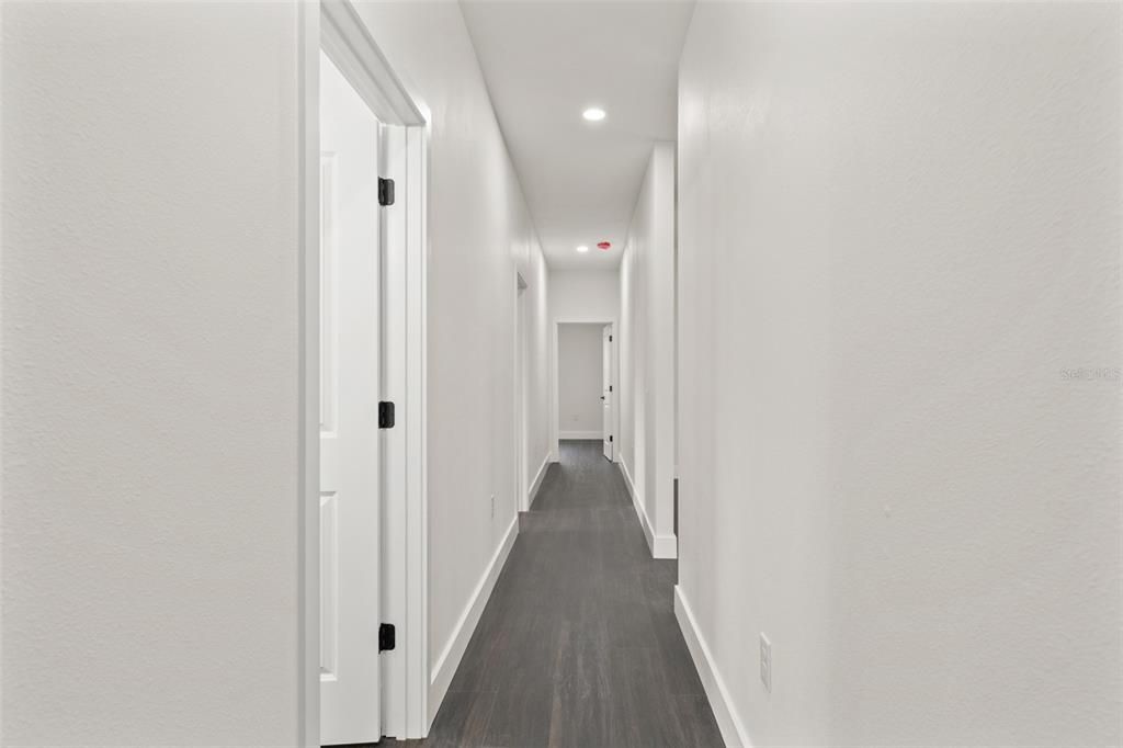 待售: $449,000 (4 贝兹, 3 浴室, 2345 平方英尺)