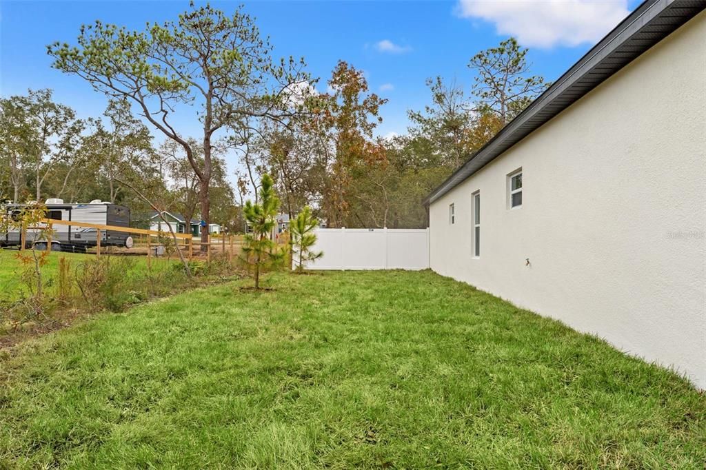 待售: $449,000 (4 贝兹, 3 浴室, 2345 平方英尺)